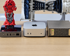 Il mini-PC MaixStation di Sipeed (all'estrema sinistra) promette di offrire una grande potenza per l'IA locale grazie al suo chip Axera AX8860P
