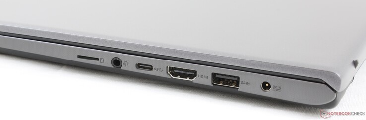 Lato Destro: lettore MicroSD, porta audio combo da 3.5 mm, USB Type-C 3.1 Gen. 1, HDMI, USB Type-A 3.1 Gen. 1, alimentazione