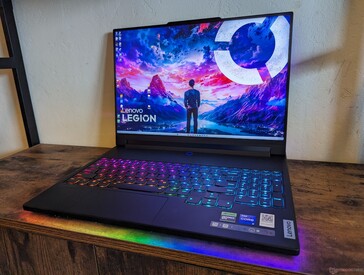 Lenovo Legion 9 16IRX8 (2023) (fonte: Notebookcheck.com)