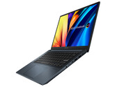 Il Vivobook Pro 14 OLED combina il Core i7-12700H e RTX 3050 in un pacchetto di 1,4 kg. (Fonte immagine: ASUS)