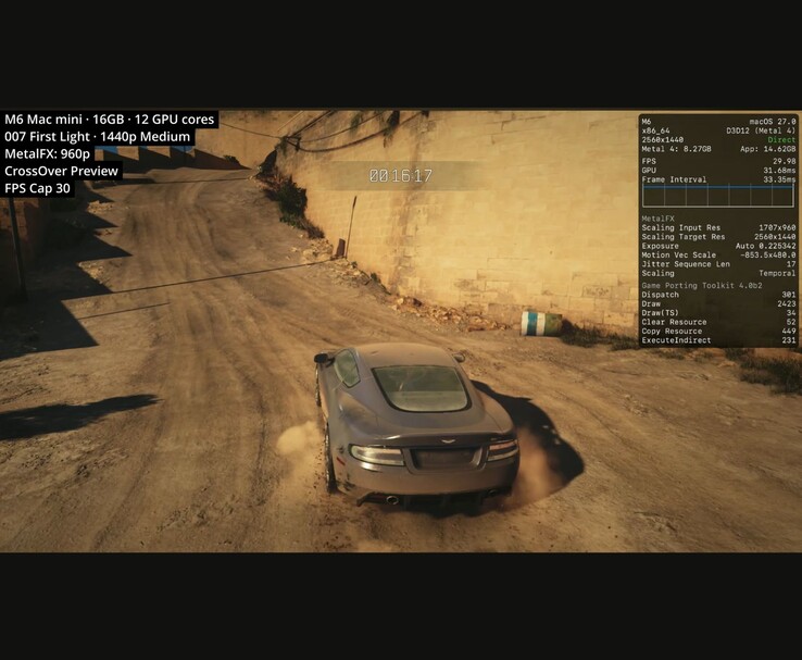 007 First Light in esecuzione a 30 FPS su un Mac mini M6 da 16 GB tramite CrossOver a 1440p con impostazioni medie.