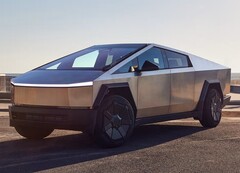 Un Cybertruck Tesla. Un aggiornamento imminente permetterà al camion di riconoscere e visualizzare altri Cybertrucks sulla strada (Fonte: Greg Pajo/Car and Driver)
