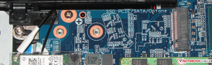 Un secondo SSD M.2 (NVMe o SATA) può essere inserito.