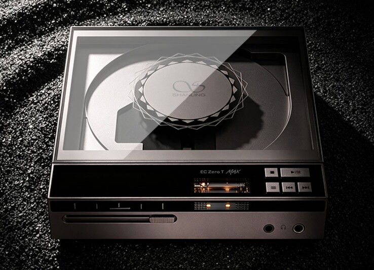 Le cuffie collegate al lettore CD Shanling EC Zero T Max possono essere alimentate da due valvole JAN6418.