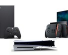 Nella foto: Xbox Series X, Sony PS5 Slim Disc Edition e Nintendo Switch 2