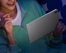 Il Redmi Pad 2 SE è disponibile su Giztop al prezzo di 229 dollari. Nella foto: un'immagine promozionale che mostra il design posteriore del tablet.