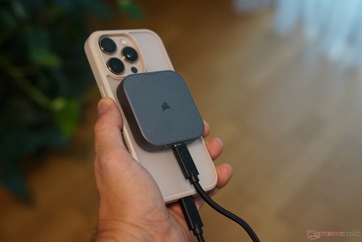Corsair EX400S su iPhone