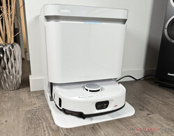 Eureka J15 Max Ultra durante la ricarica