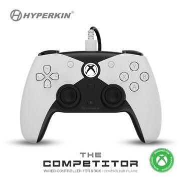 Hyperkin The Competitor in bianco. (Fonte: Hyperkin)