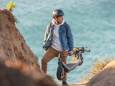 L'e-scooter Segway KickScooter P100S può percorrere fino a 62 miglia (~100 km) con una sola carica. (Fonte: Segway)
