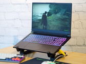 Recensione del portatile gaming Schenker XMG Pro 15 E23 (PD50SND-G): Ecco l'equilibrio tra lavoro e gioco!