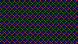 Il display OLED utilizza una matrice di sub-pixel RG/BG composta da un LED rosso, uno blu e uno verde ciascuno.