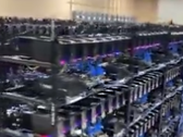 Quasi un quarto della fattoria di Davidson sembra essere costituito da schede GeForce RTX 3070 Founders Edition provenienti direttamente da NVIDIA (Fonte immagine: @jaxson_davidson)