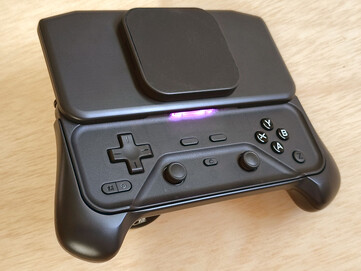 Controller magnetico per dispositivi mobili Abxylute M6 (prototipo ingegneristico).