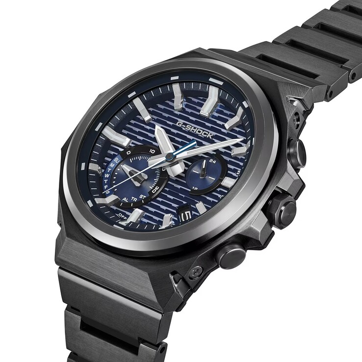 Il modello GST-B1000BD-2A abbina un quadrante blu strutturato a una cassa e a un bracciale in acciaio inossidabile placcato agli ioni di colore scuro.
