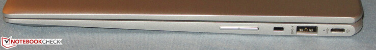 A destra: controllo Volume, slot cable lock, USB 3.1 Gen 1 Type-C, USB 3.1 Gen1 Type-A
