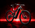 L’eMTB S-Works Turbo Levo R Ultralight offre una coppia di 111 Nm e una potenza di picco di 850 W