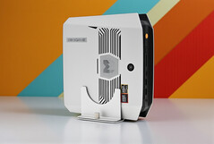 Bosgame M5 con AMD Ryzen AI Max+ 395 e 128 GB di RAM DDR5