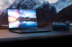 Il Blade 15 con un display OLED a 240 Hz non sarà disponibile fino al quarto trimestre del 2022. (Fonte: Razer)