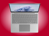 Il Surface Laptop da 13 pollici pesa circa 1,2 kg.