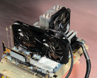 Banco di prova Intel Alder Lake Core i9-12900K e AMD Radeon RX 6600. (Fonte immagine: Bilibili)