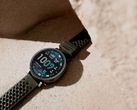 Lo smartwatch Amazfit Active Max, raffigurato su uno sfondo roccioso. (Fonte: Amazfit)
