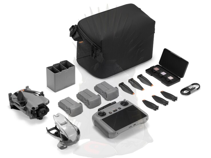 Il DJI Mini 5 Pro Fly More Combo con DJI RC2. (Fonte immagine: @quadro-news)
