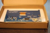 Il display vero e proprio viene fornito come PCB