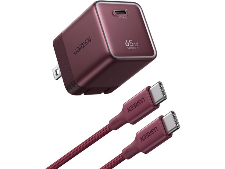 Il nuovo caricatore Ugreen Nexode Air 65W in bordeaux.