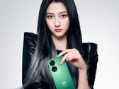 Huawei Nova 11 SE in uno dei tre colori di lancio. (Fonte immagine: Weibo)