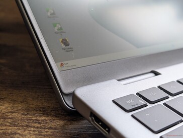 Nessuna opzione di vetro edge-to-edge