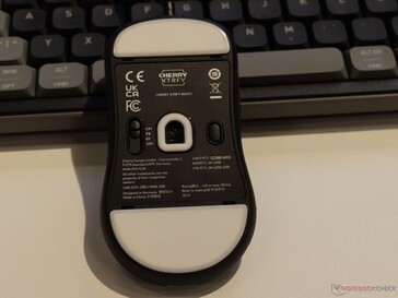 Le impostazioni vengono regolate tramite il mouse; per i cuscinetti di scorrimento viene utilizzato l’UHMW-PE anziché il PTFE.