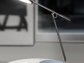 La lampada Lenovo YOGA L5 ha un caricabatterie wireless da 10 W alla base. (Fonte: Lenovo YOGA via Weibo)
