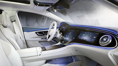 Il Mercedes Benz EQS Hyperscreen (immagine: LG)