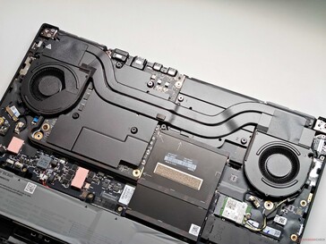 ...ma unità di raffreddamento debole e rumorosa.