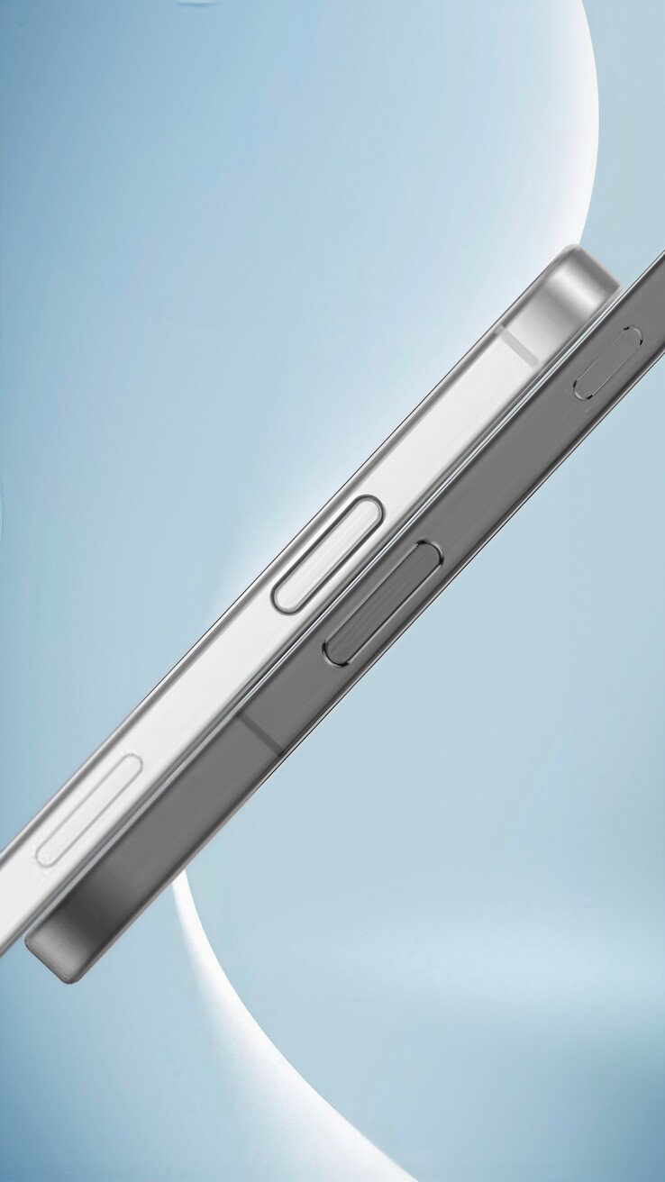 Il "Honor Magic8" (a sinistra) accanto a un "iPhone 17". (Fonte: Factory Manager is Guan via Weibo)