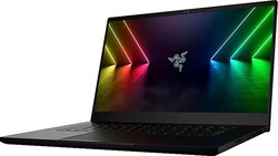 Nella recensione: Razer Blade 15 Spring 2022. Dispositivo per la recensione fornito da Razer Germany.