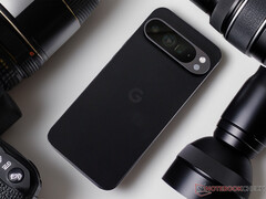 Il Pixel 9 Pro XL è uno dei numerosi smartphone idonei per l&#039;ultimo aggiornamento di Google Android 15. (Fonte: Notebookcheck)