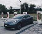 La ricarica di una Tesla Model 3 su un Supercharger comporta di solito costi a due cifre (Immagine: Dario)