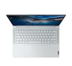 Lo Yoga Slim 7i Pro X in Cloud Grey. (Fonte: Lenovo)