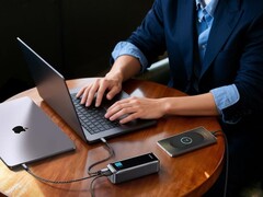 Il Prime Power Bank (20K, 220W) di Anker (nella foto) è ora disponibile negli Stati Uniti. (Fonte immagine: Anker, modificato)