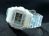 La collaborazione Casio G-Shock x Google Play (nella foto) con cassa e cinturino in resina traslucida. (Fonte: Google Play)