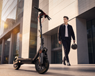 Ninebot Max G3 Pro in un paesaggio urbano generato dall'IA