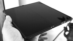 È probabile che il modello Z Fold 8 Duo della serie “ Galaxy ” di Samsung sia all’altezza dell’Oppo Find N6 (nella foto) per quanto riguarda la gestione delle pieghe.