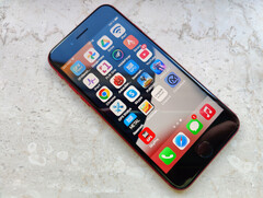 secondo i rapporti, l&#039;iPhone SE 4 sarà caratterizzato da un design rinnovato. (Fonte: Florian Schmitt)