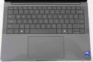 Tastiera zero-lattice con un clickpad più tradizionale
