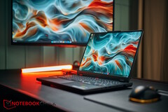 Lenovo Legion Pro 5 16 IAX10 sulla scrivania