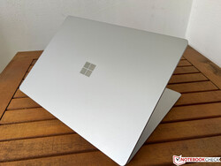 Recensione del Microsoft Surface Laptop 5 15. Dispositivo di prova fornito da Microsoft Germania.