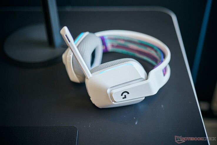 Cuffie da gioco wireless Logitech G522 bianche su desktop