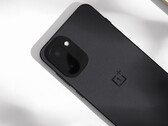 È confermato che OnePlus 15R sarà dotato di una fotocamera primaria da 50 MP sul retro. Immagine: la parte posteriore del telefono. (Fonte immagine: 瘦子說)